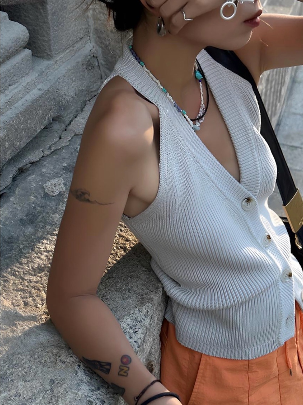 Commense Cream Ribbed Button V-Neck Tank